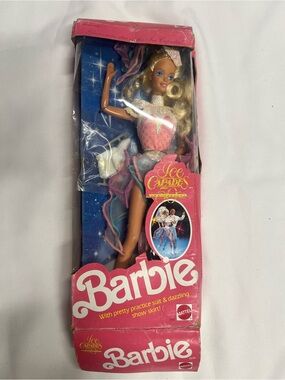 Ice Capades barbie vintage 1989 in Pink, White & Teal Outfit